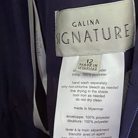 NWT! GALINA SIGNATURE Long Flutter Sleeve A-Line Bridesmaid Dress DAVID'S BRIDAL - Picture 13 of 13